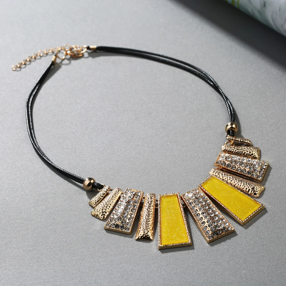 Statement Necklaces & Pendants